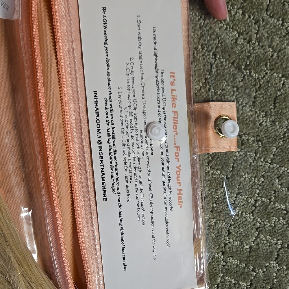 Insert Name Here Blonde Hair Uclip extension - Picture 2 of 7